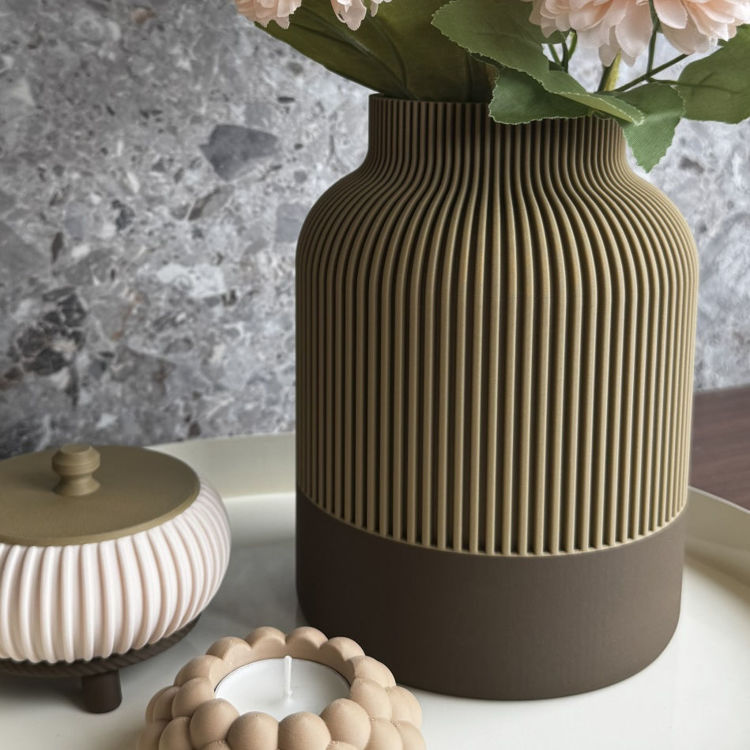 Afbeeldingen van Japandi Vaas – Waar Japans & Scandinavisch Design Samenkomen- GROOT in 2 kleuren -20cm