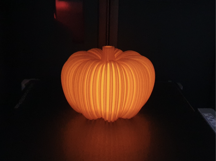 Afbeeldingen van 3D-geprinte Pompoen – Herfstdecoratie in Stijl