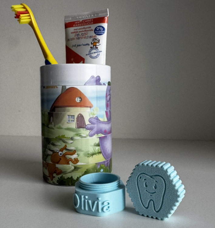 Afbeeldingen van Tandendoosje – Personaliseerbaar met Naam | Duurzaam PLA | Lokaal Gemaakt in Mol