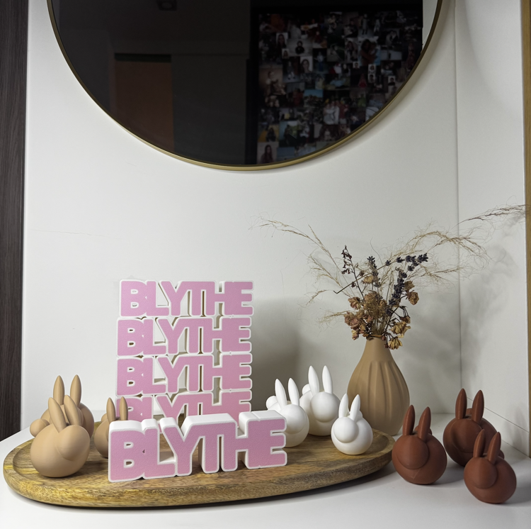 Afbeeldingen van Gepersonaliseerde 3D-geprinte naam / woorddecoratie – Wit en Roze | Duurzaam PLA