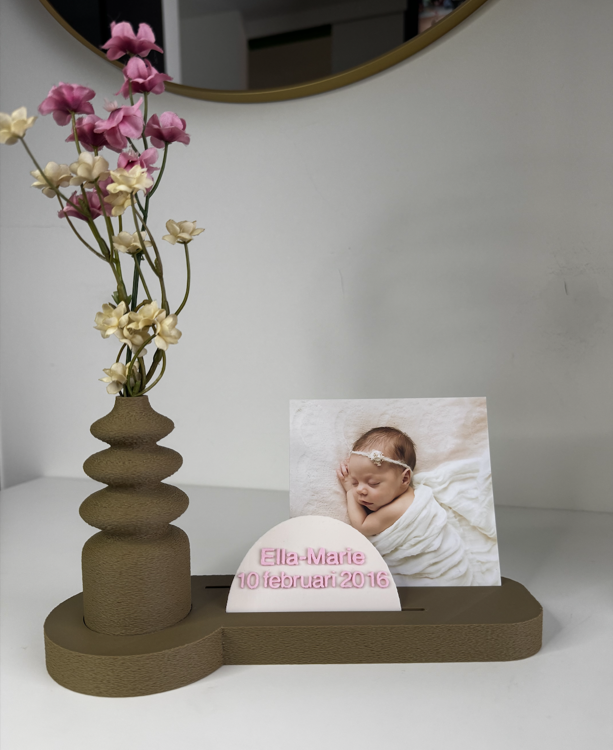 Afbeeldingen van Fotohouder met vaasje voor droogbloemen – persoonlijk cadeau met kaartje