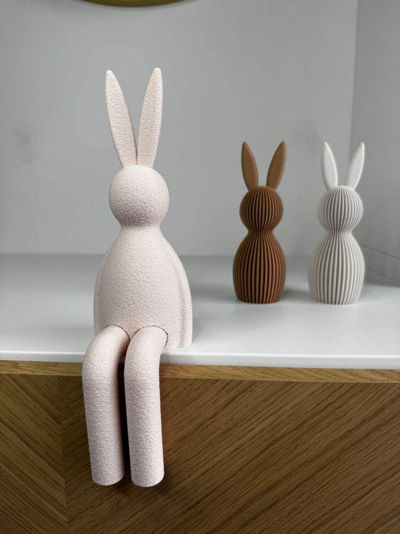 Afbeeldingen van Minimalistische Japandi Paashaas Decoratie – Zittend Konijn met draaibare benen - 15cm