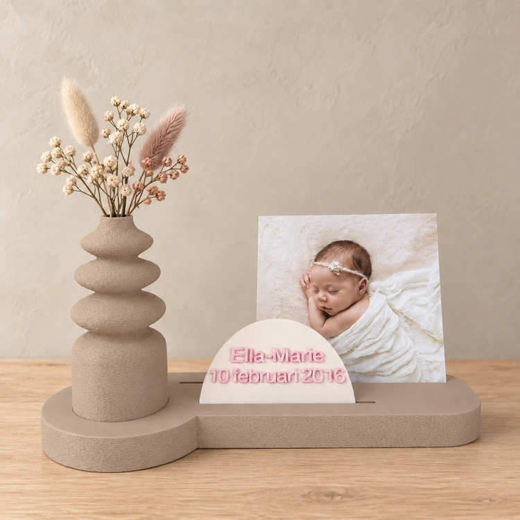 Afbeeldingen van Fotohouder met vaasje voor droogbloemen – persoonlijk cadeau met kaartje